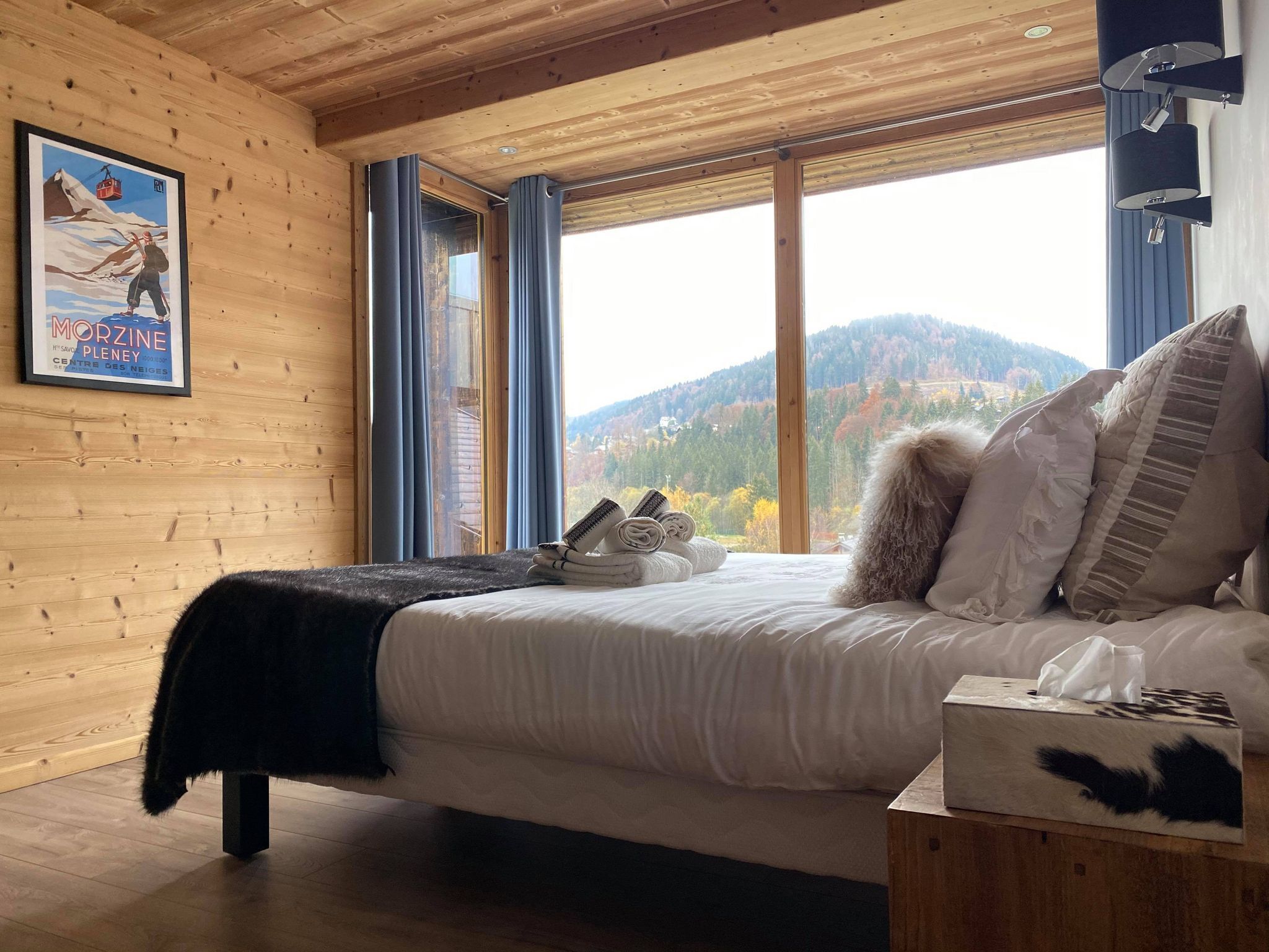 5 bedrooms, desk, iron/ironing board, WiFi