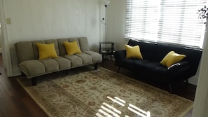 Smart TV -  EZ - GO Lodging 3.7 mi Green Pond Landing(Lake Hartwell) Clemson Univ 15 mil. (Anderson)