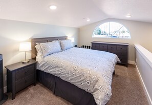 2 slaapkamers, een kluis op de kamer, een strijkplank/strijkijzer