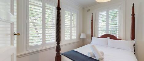 2 多间卧室、办公桌、熨斗/熨衣板、免费 WiFi