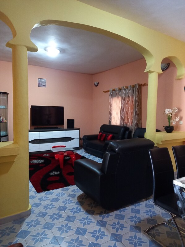 Interior - Private furnished air-conditioned room in GOUMEL Ziguinchor (Ziguinchor)