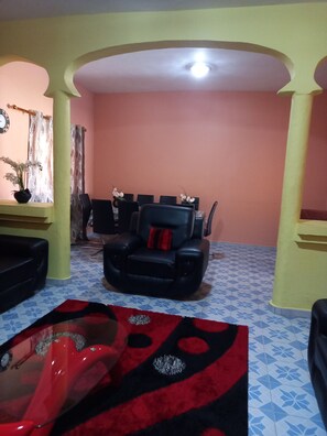 Interior - Private furnished air-conditioned room in GOUMEL Ziguinchor (Ziguinchor)