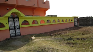 Enceinte de lâhĂ©bergement