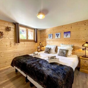 2 Schlafzimmer, Schreibtisch, schallisolierte Zimmer