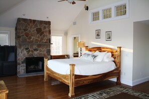 3 makuuhuonetta, silitysrauta/-lauta, Wi-Fi