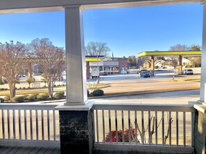 Property grounds - Cozy Home in the Heart of Downtown Greenville, South Carolina (Greenville)