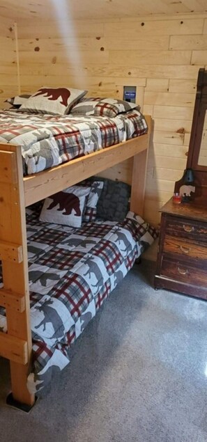 4 bedrooms, free WiFi, bed sheets - Northern Get Away (Atlanta)