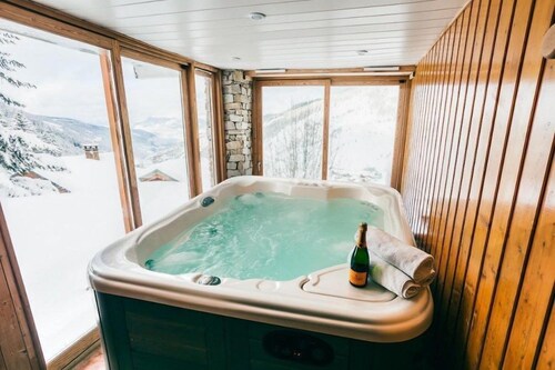 5min des Pistes | Chalet privé + Jacuzzi et Sauna