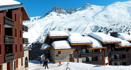 5min des Pistes | Chalet privé + Jacuzzi et Sauna