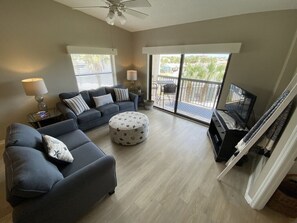 TV - Ocean Village Club I33, Elevator, 2 Pools (1 Heated) Ocean View (St. Augustine)