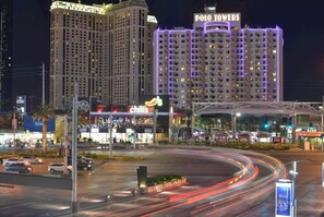 Exterior - Your Las Vegas CONDO on The Strip Beats Any Fancy Hotel Room! (Las Vegas)