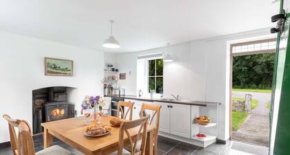 Gleesons Farmhouse 2 bedroom house VRBO