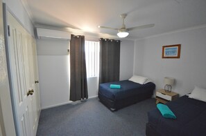2 bedrooms, WiFi, bed sheets