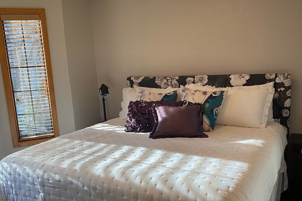 4 bedrooms, iron/ironing board, travel cot, WiFi