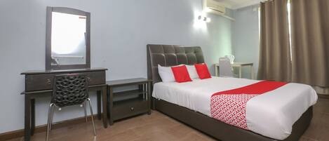 Deluxe Double Room | Free WiFi, bed sheets
