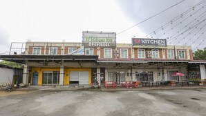 Gambar tidak terklasifikasi, 4 dari 32, tombol