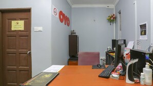 Gambar tidak terklasifikasi, 5 dari 32, tombol