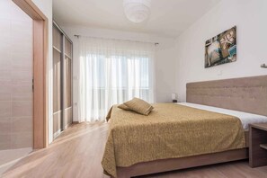 4 bedrooms, WiFi