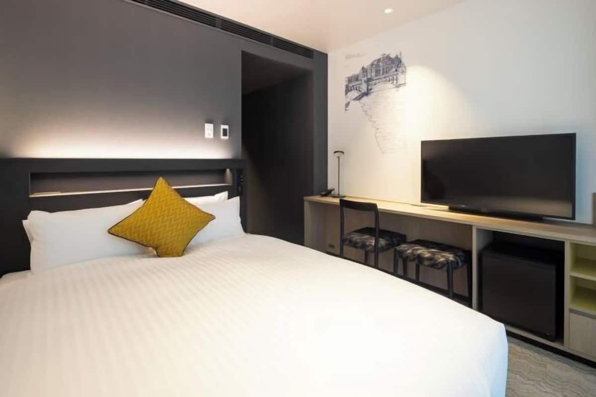 1 bedroom, down comforters, in-room safe, desk