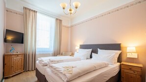 Uklassifisert bilde, 4 av 6, knapp