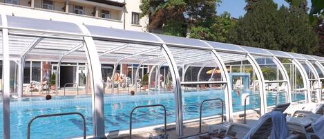 Indoor pool, outdoor pool