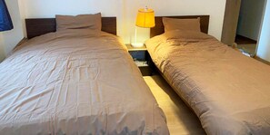 Free WiFi, bed sheets - Platinum Yasaka (Kyoto)