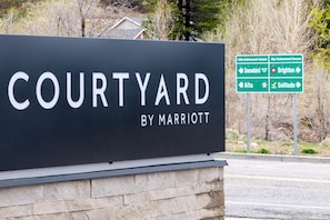 Front of property - Courtyard by Marriott Salt Lake City Cottonwood (Salt Lake City)