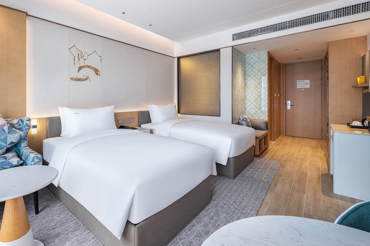 1 bedroom, in-room safe, desk, soundproofing