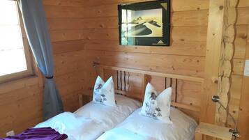 Condo | 2 bedrooms, free WiFi