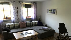 Leilighet, terrasse | Oppholdsområde