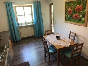 Apartment, Patio | In-room dining