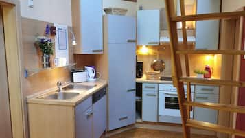 Apartment, 2 Bedrooms, Terrace | Private kitchen | Fridge, oven, dishwasher, coffee/tea maker