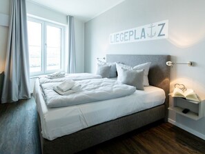 2 bedrooms, in-room safe, desk, WiFi - Hafenspitze App. 16 Pier 2.16 (Wismar)