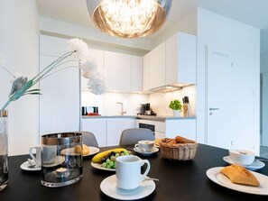 Unclassified image, 5 of 21, button