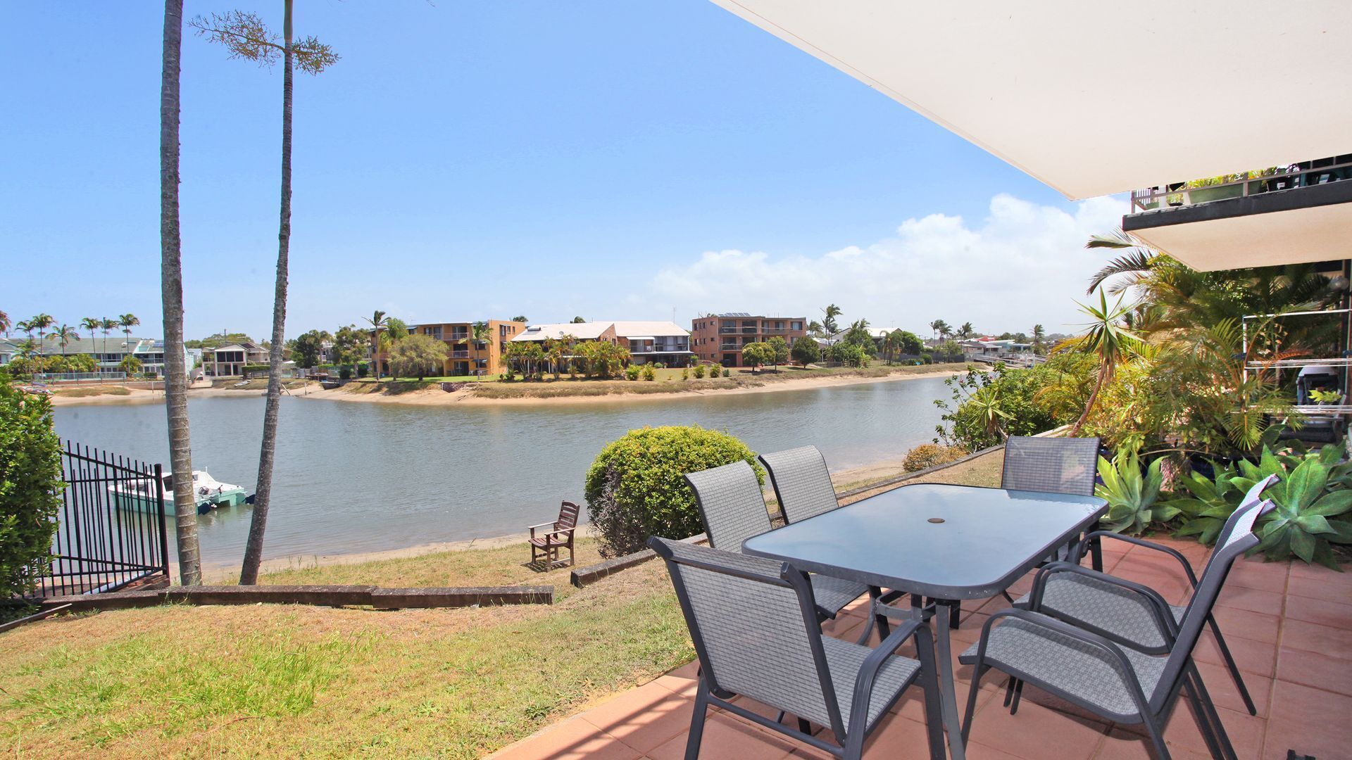 Courtney Cove 1 - Comfortable Two Bedroom Apartment on Mooloolaba Canal! — image 3
