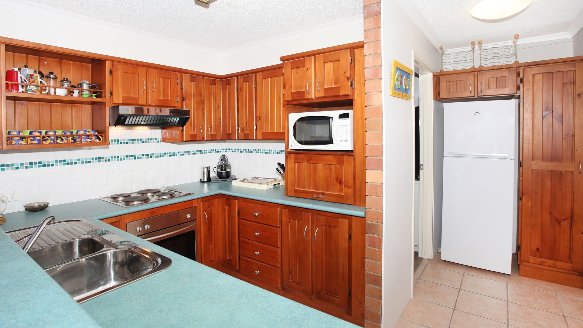 Courtney Cove 1 - Comfortable Two Bedroom Apartment on Mooloolaba Canal! — image 8