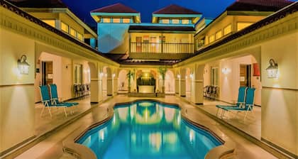 Neonz Resort & Club