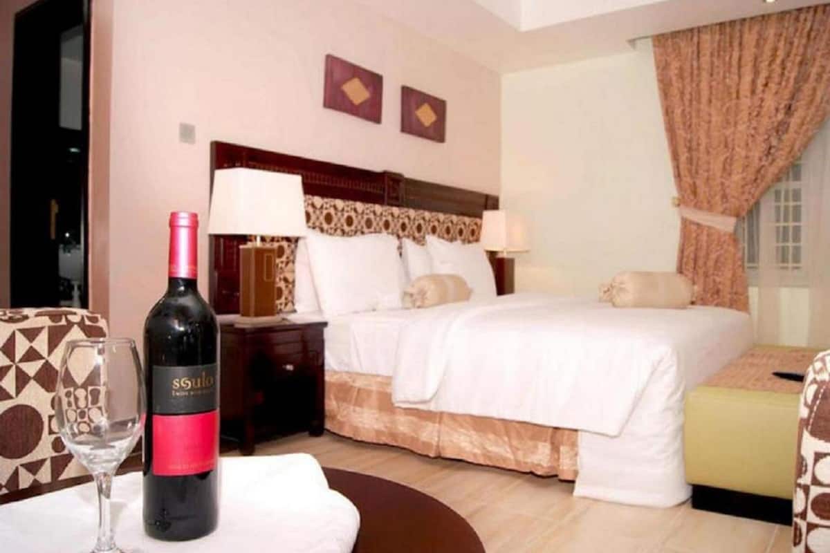 business apartment, 1 double bed | free wifi, bed sheets