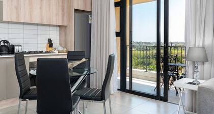 Waters Edge 319