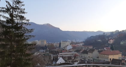 Vila este destinația ideala pentru relaxare. Locația Centrul Vechi Brasov