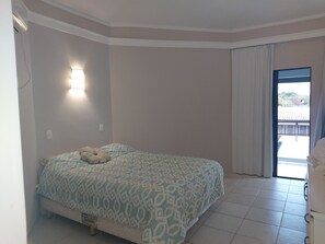 4 soverom, strykejern/-brett og wi-fi (inkludert)