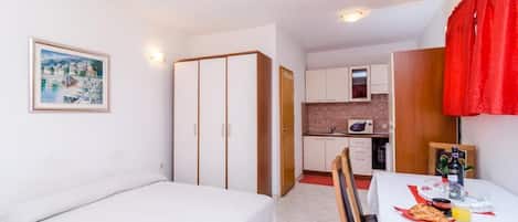 Studio (Apartment Italia - Studio Apartment w) | Living room