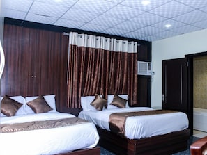 Free WiFi, bed sheets - Six Diamond Hotel (Lagos)