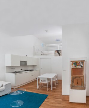 In-room safe, desk, soundproofing, free cribs/infant beds