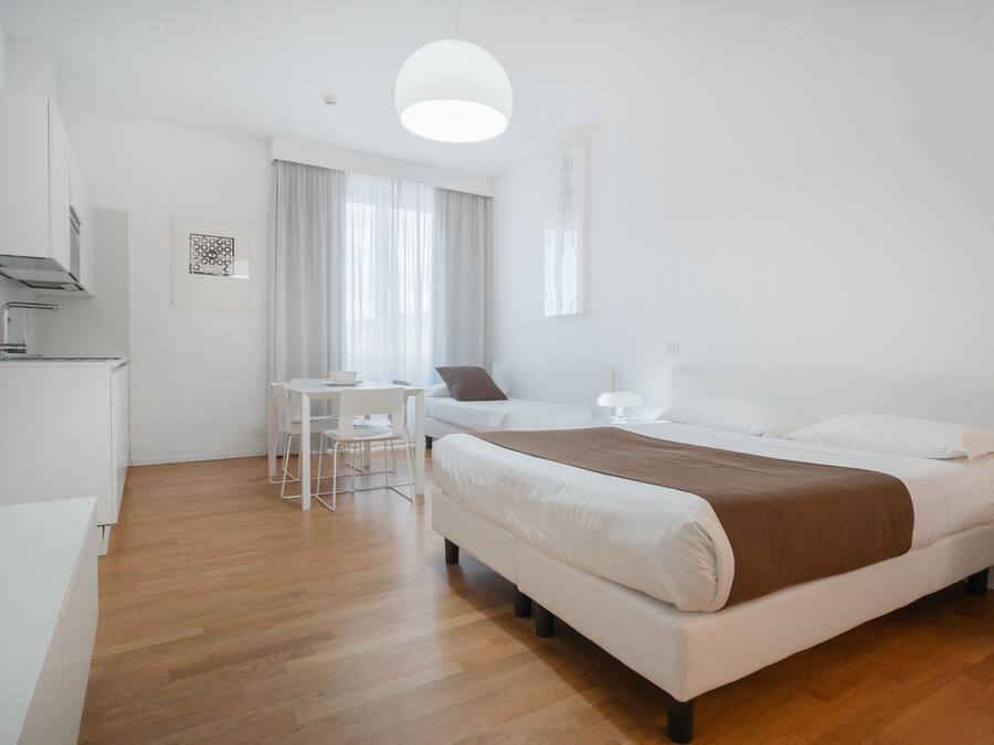 Coffres-forts dans les chambres, bureau, chambres insonorisées