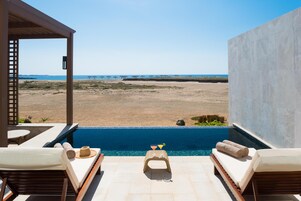 Minibar, coffres-forts dans les chambres, ameublement personnalisé