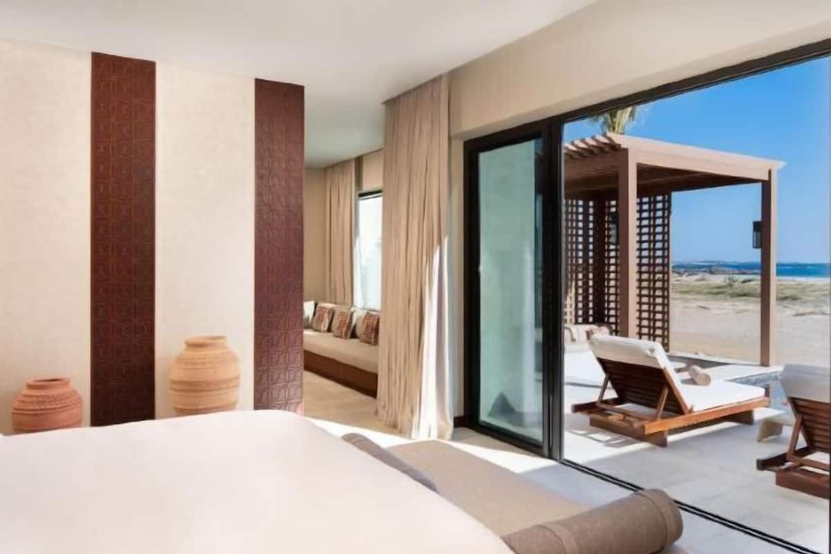 Minibar, coffres-forts dans les chambres, ameublement personnalisé