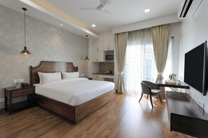 1 chambre, bureau, fer et planche à repasser, Wi-Fi gratuit