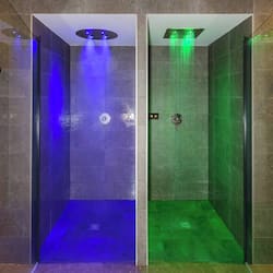 Indoor spa tub