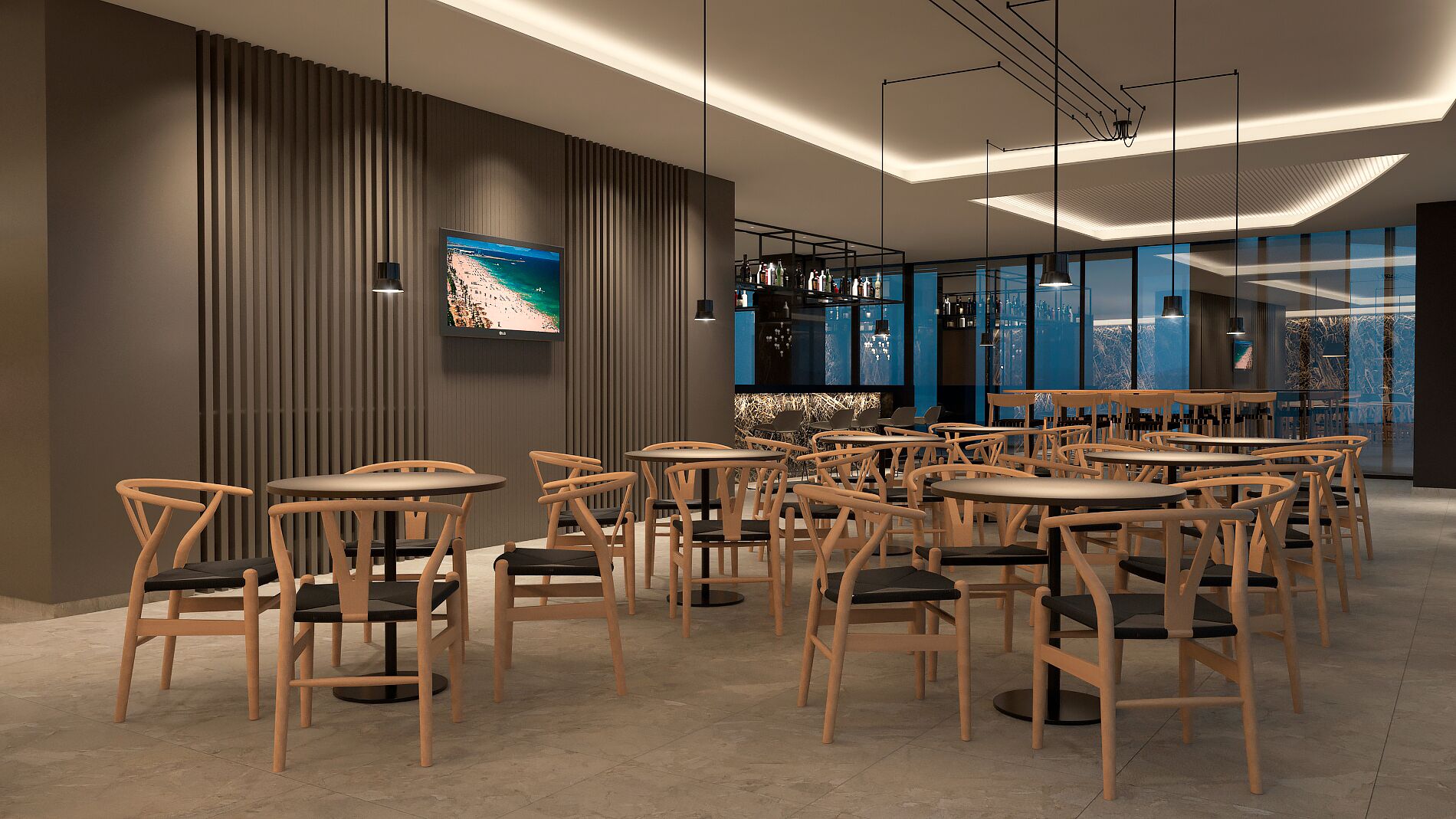 Un interior de restaurante moderno con mesas y sillas de madera, un televisor montado en la pared y una zona de bar con estantes llenos de botellas.